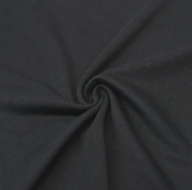 What are the differences between Cotton Fabric and polyester?